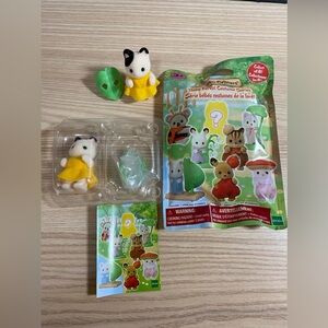 Calico Critters Baby Forest Costume Series - #8 Secret Critter